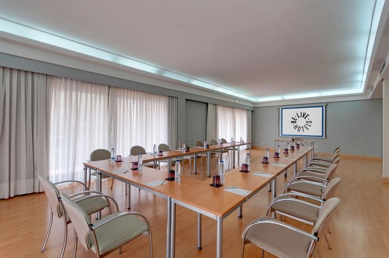 Sports Hotel Nayade Лос-Анхелес-де-Сан-Рафаель Екстер'єр фото