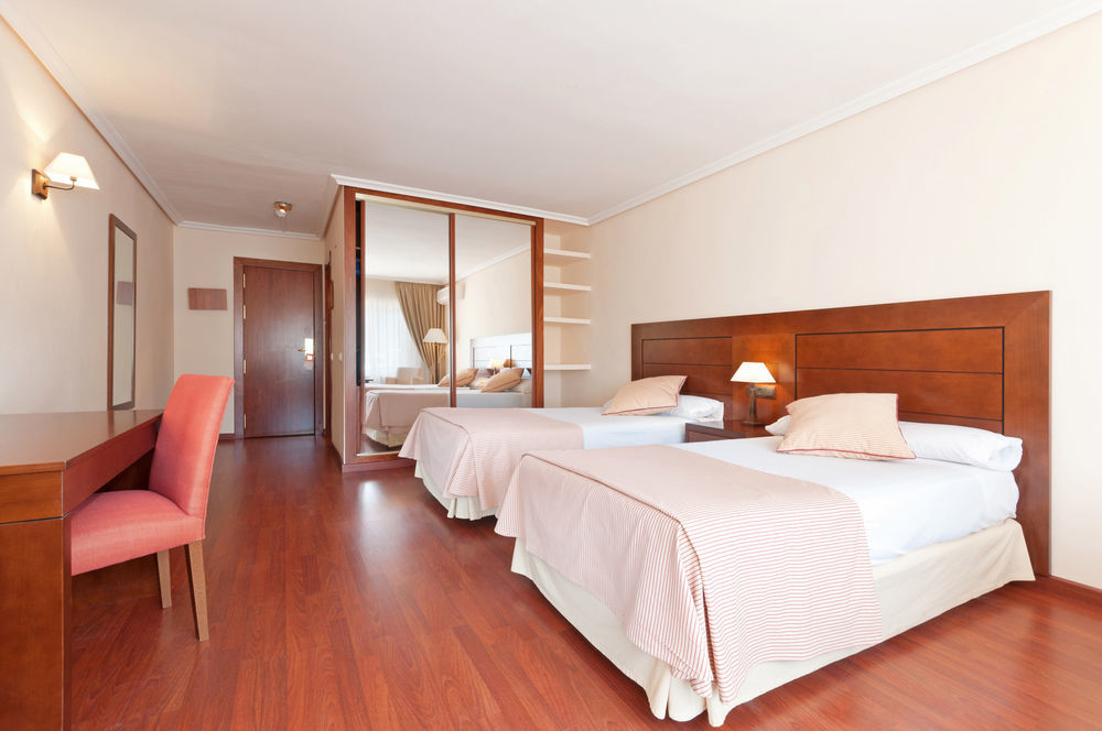 Sports Hotel Nayade Лос-Анхелес-де-Сан-Рафаель Екстер'єр фото
